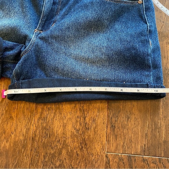 Jessica Simpson Mini Shorts 4 27 - - Picture 4 of 8